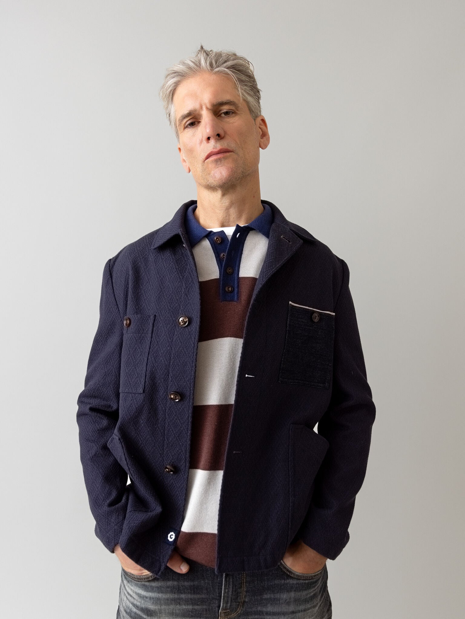 Modelshot / Dark Navy / Detail